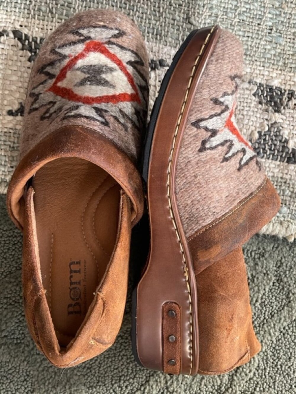 Børn Bailie Clogs, Sz 7 to 7.5 Southwestern/Cowichan Blanket Boho Slip Ons, NWOT